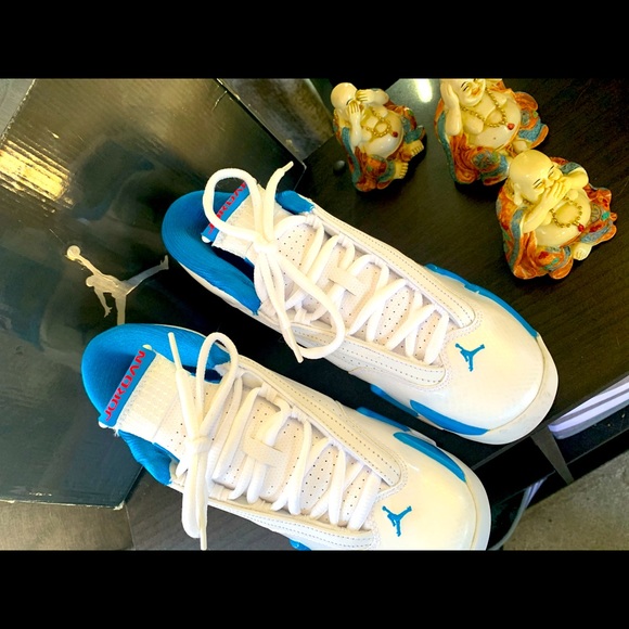 Jordan’s - Picture 2 of 4